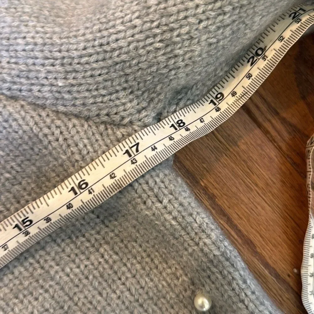 Fab’Rik NWT Lois grey cableknit pearl knit sweater small